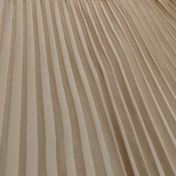 Kiabi Eco Conception Beige Pleated Midi Skirt Size 44 EUR (US 12-14) - Picture 2 of 4